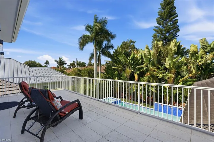 Private upstairs balcony off of two ensuite bedrooms