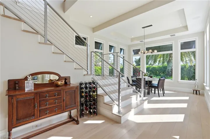 725 Harbour Dr, Naples, Florida 34103