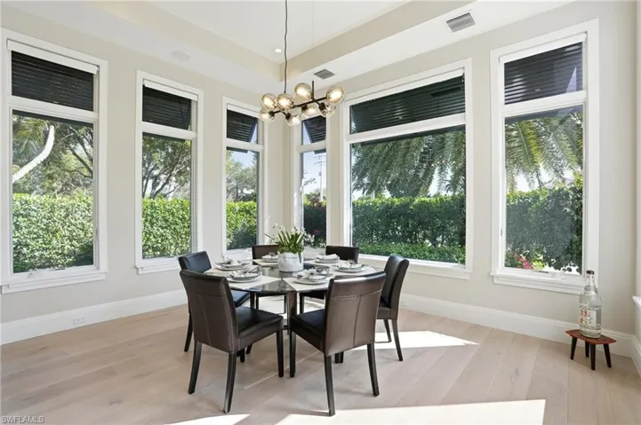 725 Harbour Dr, Naples, Florida 34103