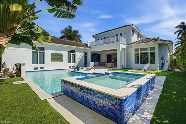 725 Harbour Dr, Naples, Florida 34103