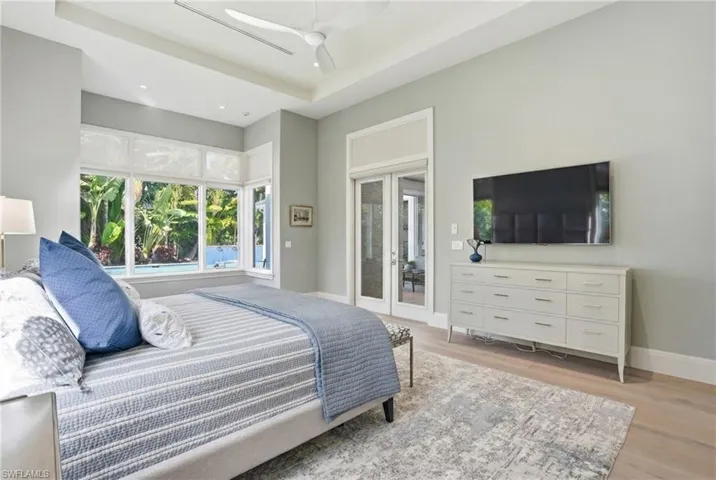 725 Harbour Dr, Naples, Florida 34103