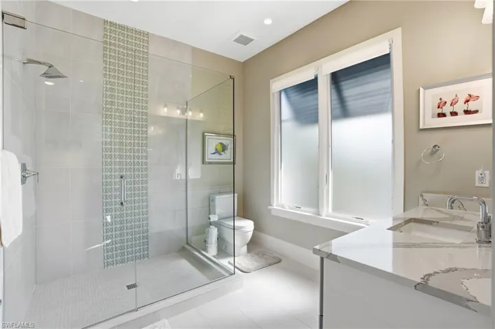 725 Harbour Dr, Naples, Florida 34103