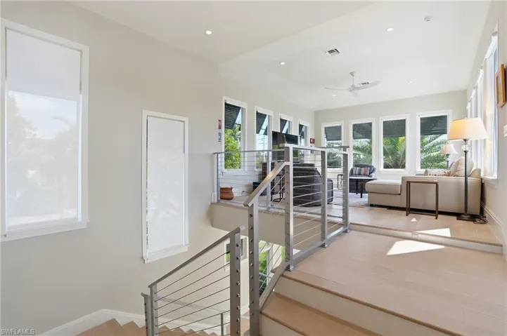 725 Harbour Dr, Naples, Florida 34103