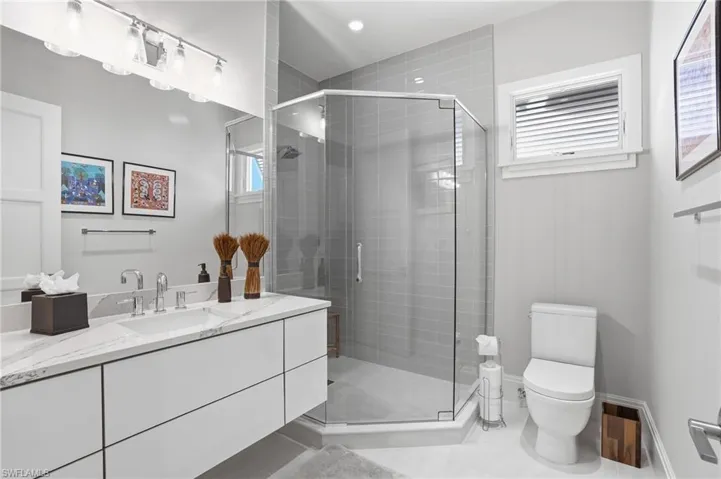 725 Harbour Dr, Naples, Florida 34103