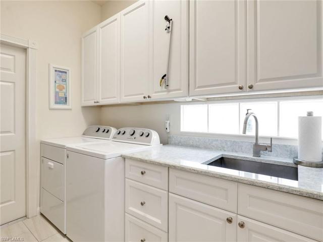 5934 Bermuda LN, NAPLES FL 34119