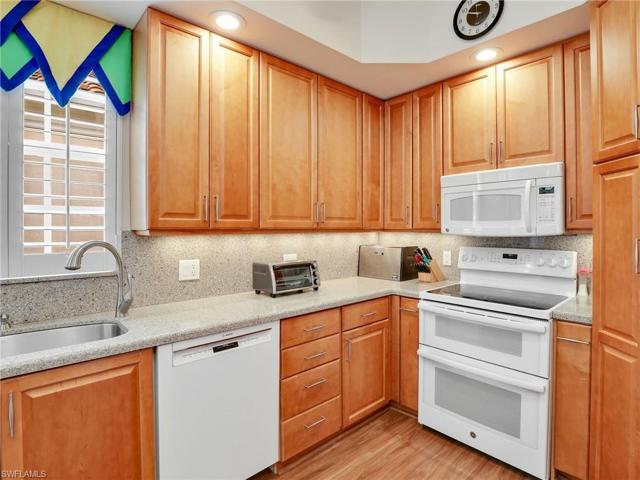 5934 Bermuda LN, NAPLES FL 34119
