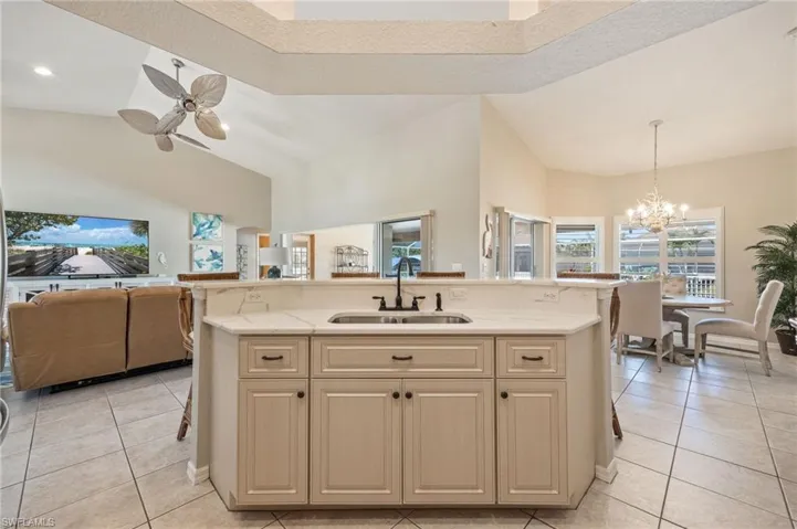4920 Sw 1st Ct, Cape Coral, Florida 33914
