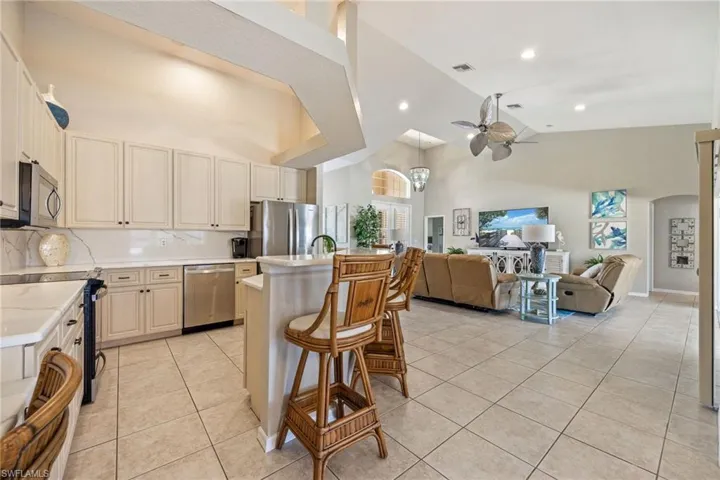 4920 Sw 1st Ct, Cape Coral, Florida 33914