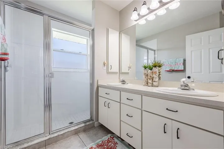 4920 Sw 1st Ct, Cape Coral, Florida 33914
