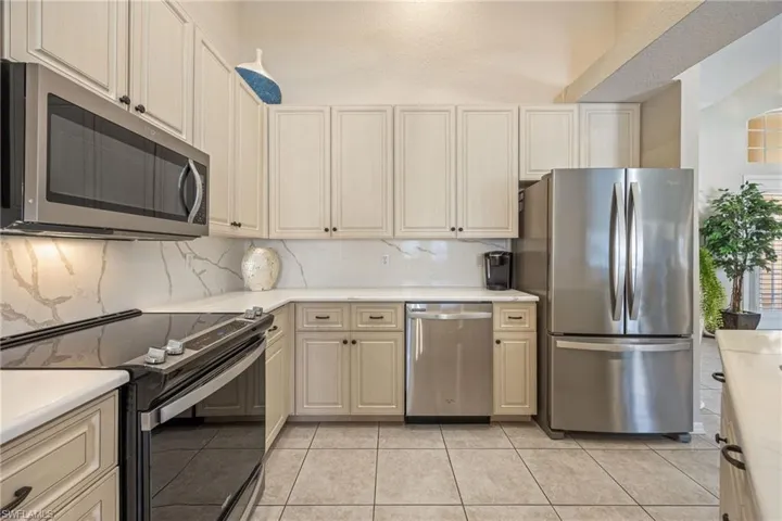 4920 Sw 1st Ct, Cape Coral, Florida 33914