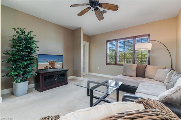 9219 Corfu CT # 202, NAPLES FL 34114