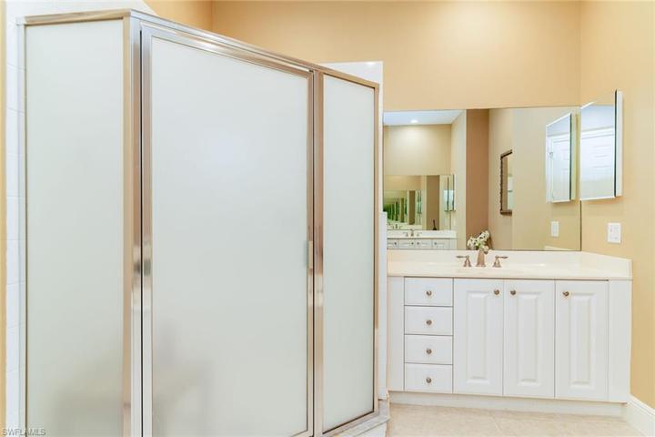 9219 Corfu CT # 202, NAPLES FL 34114