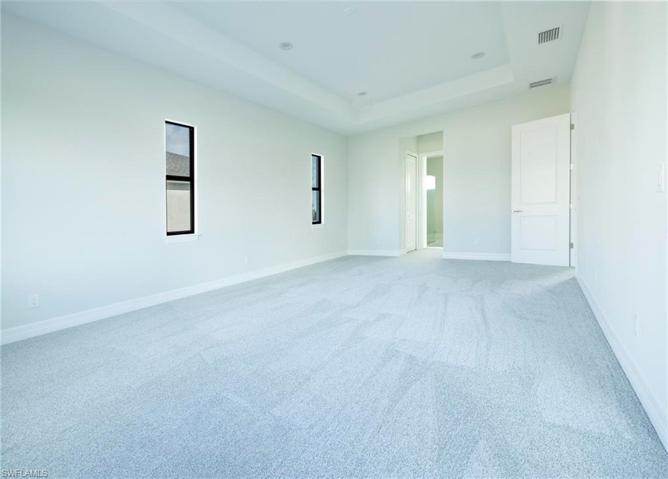 Master Bedroom / Large open space. Split Floorplan