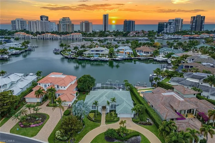 4459 Crayton Rd, Naples, Florida 34103
