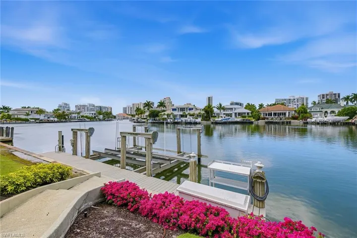 4459 Crayton Rd, Naples, Florida 34103
