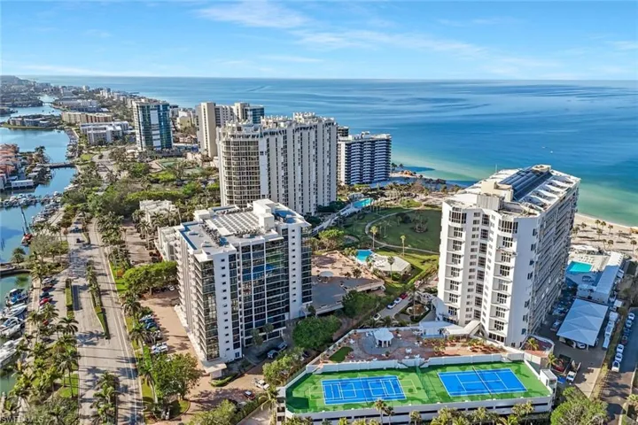 Savoy offers views of Beach, Gulf and Bay.