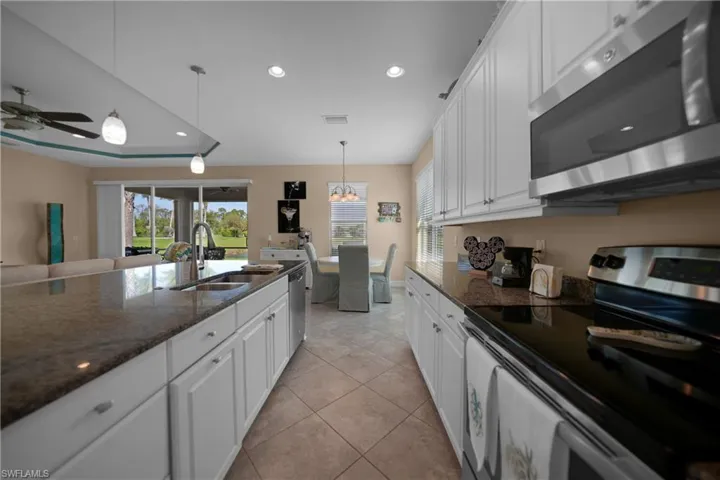 2647 Malaita CT, CAPE CORAL FL 33991