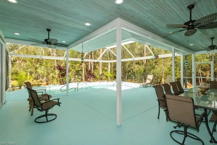 Large Covered Lanai