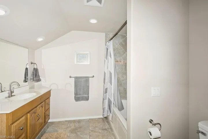 Upstairs Apt Bathroom