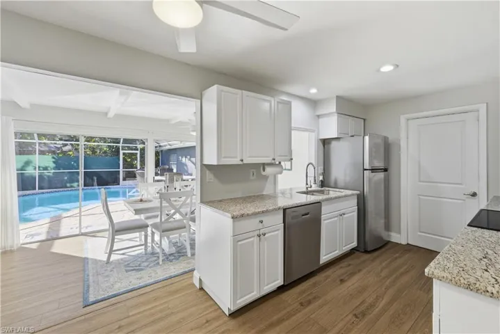 4690 Parrot Ave, Naples, Florida 34104
