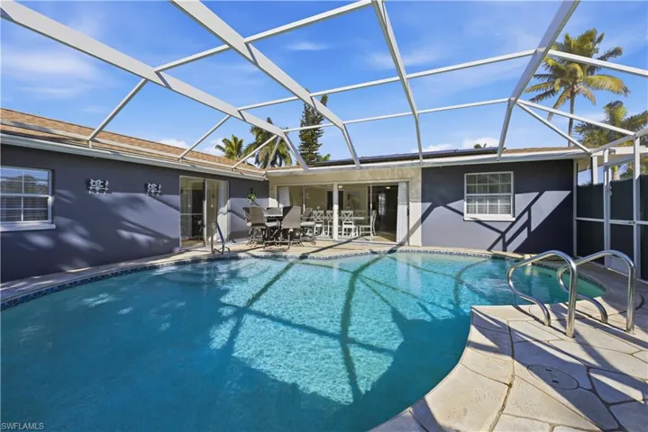4690 Parrot Ave, Naples, Florida 34104