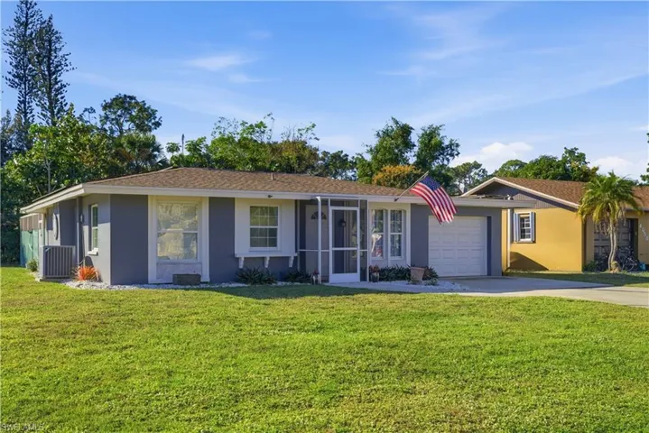 4690 Parrot Ave, Naples, Florida 34104