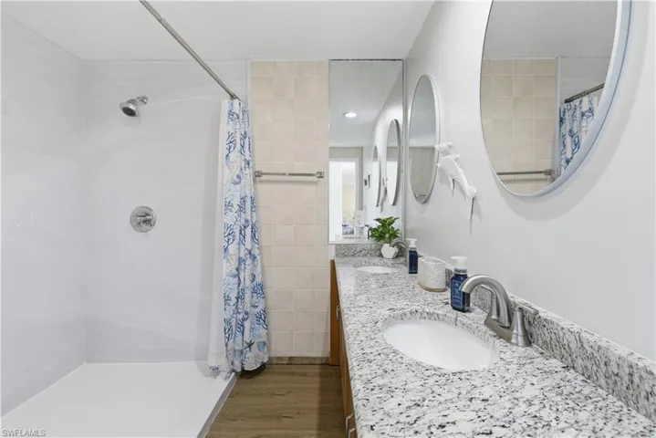 4690 Parrot Ave, Naples, Florida 34104