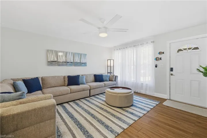 4690 Parrot Ave, Naples, Florida 34104