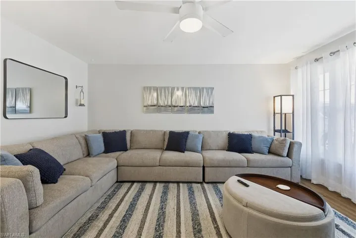 4690 Parrot Ave, Naples, Florida 34104