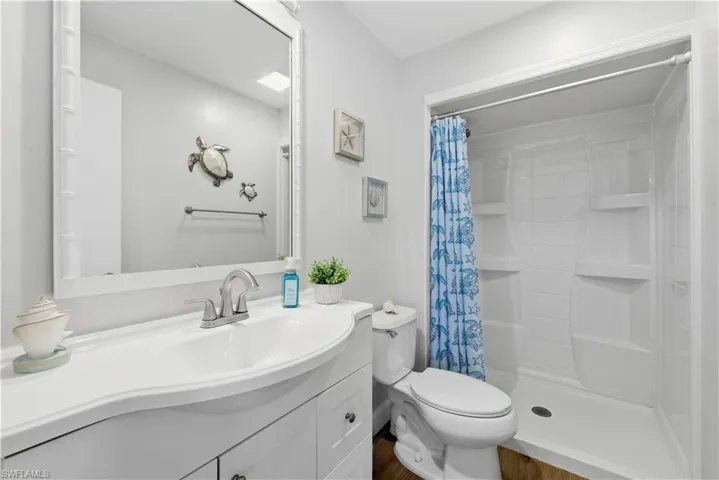 4690 Parrot Ave, Naples, Florida 34104