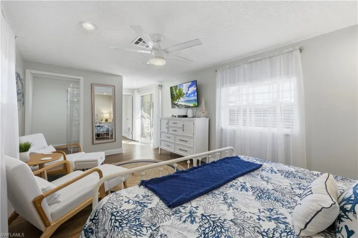 4690 Parrot Ave, Naples, Florida 34104