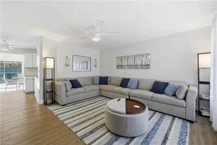 4690 Parrot Ave, Naples, Florida 34104