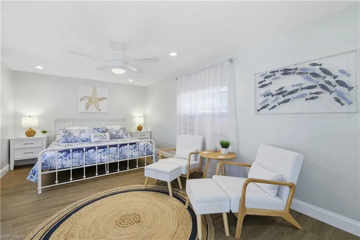 4690 Parrot Ave, Naples, Florida 34104