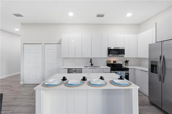 923 Milwaukee Blvd, Lehigh Acres, Florida 33974