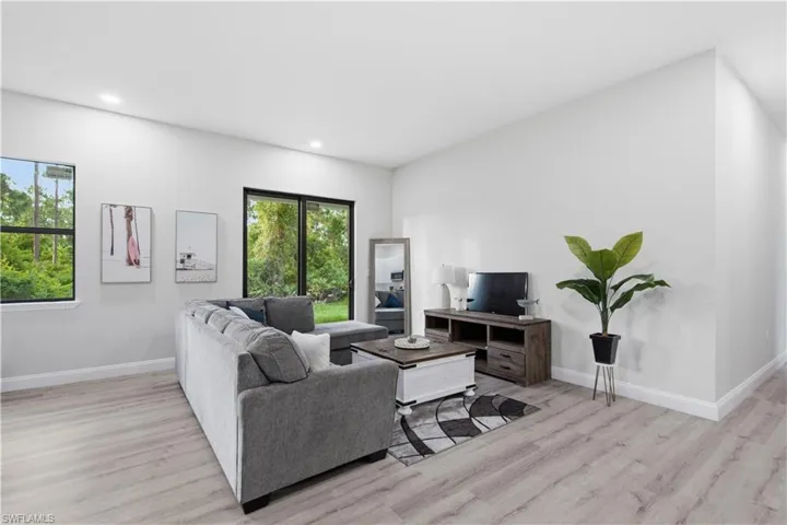 923 Milwaukee Blvd, Lehigh Acres, Florida 33974