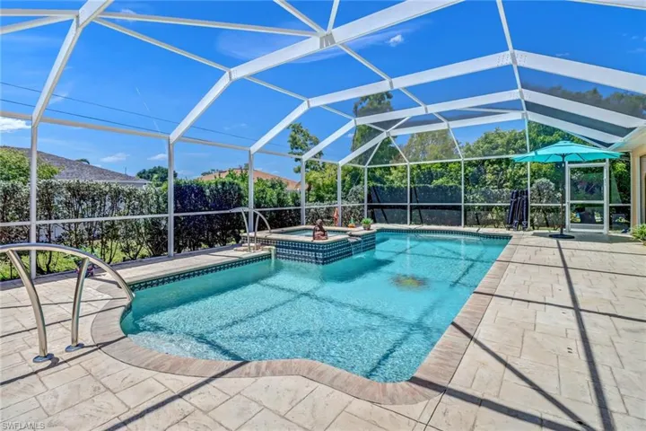616 SE 30th  ST, Cape Coral, FL 33904