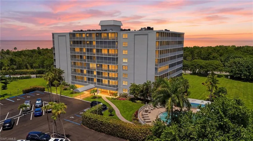 5 Bluebill Ave 308, Naples, Florida 34108