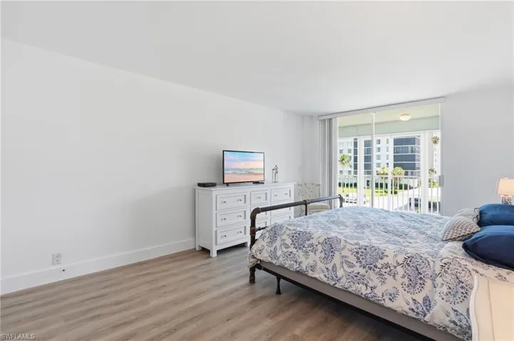 5 Bluebill Ave 308, Naples, Florida 34108