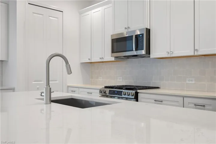 4580 Skysail Dr, Naples, Florida 34120