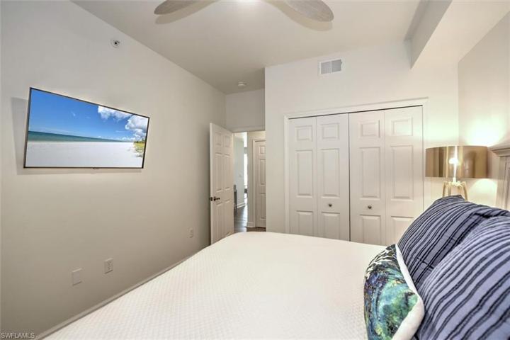 Another view of guest bedroom!
