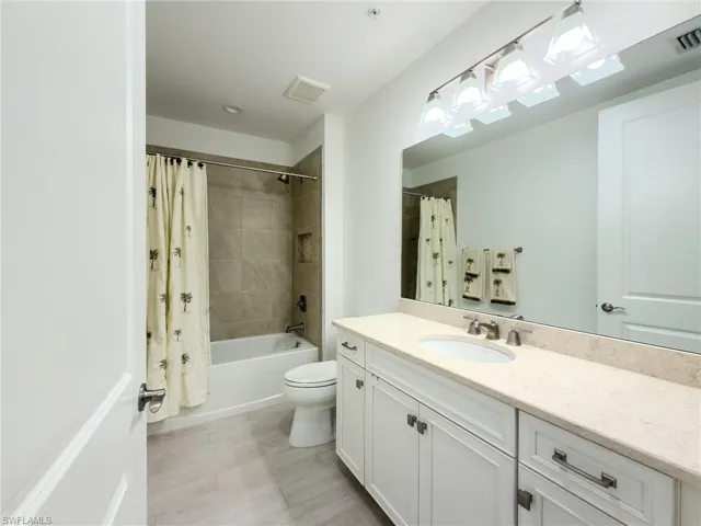 2543  SEYCHELLES  DR, Naples, FL 34112