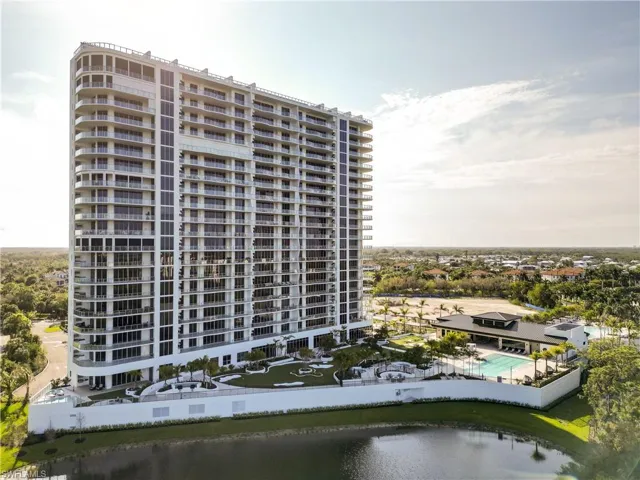Exterior - All artist’s renderings are proposed concepts shown only for marketing purposes and are based upon current development plans, which are subject to change by the developer, WSR-Colony, LLC, which reserves the right to make changes at its sole discretion, without prior notice or approval of the purchaser.