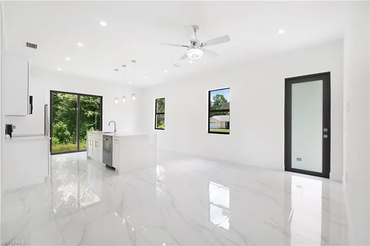 1127 Rachel St E, Lehigh Acres, Florida 33974