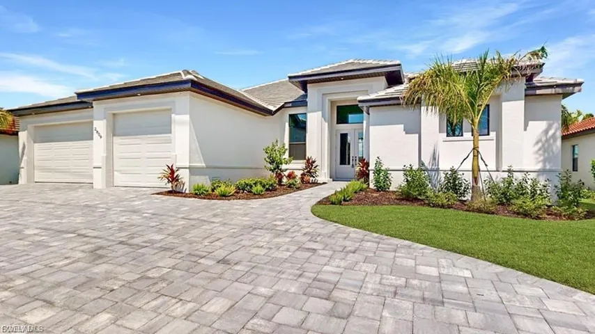 2809 Cape Coral Pkwy W, Cape Coral, Florida 33914