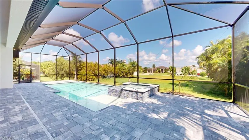2809 Cape Coral Pkwy W, Cape Coral, Florida 33914