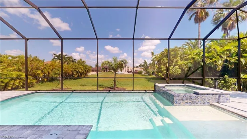 2809 Cape Coral Pkwy W, Cape Coral, Florida 33914