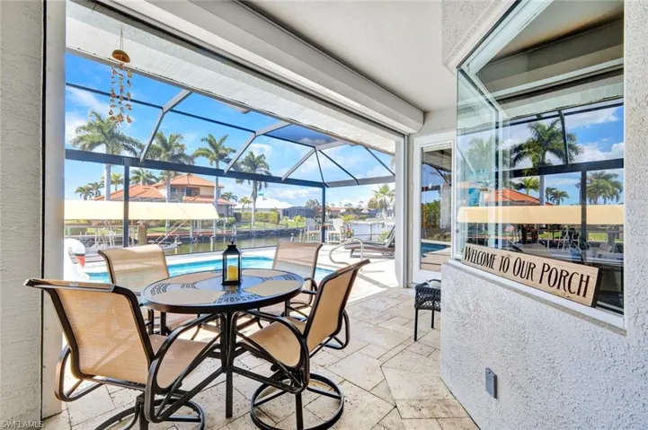 Room for Waterside Dinners!
