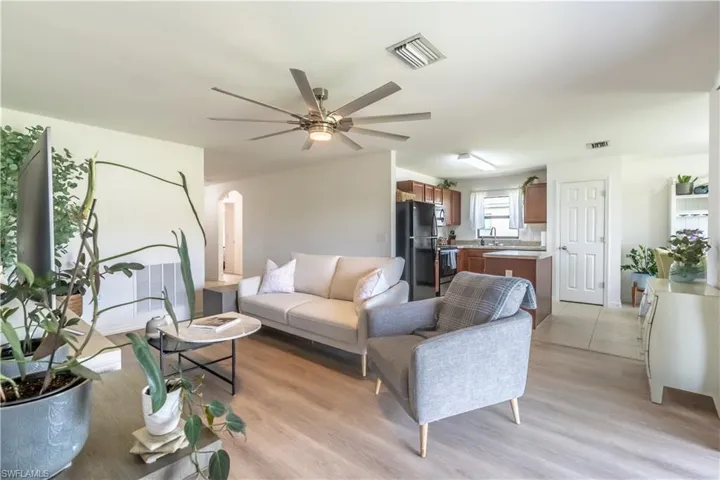 727 Morningview Ct, Lehigh Acres, Florida 33974
