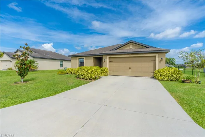 727 Morningview Ct, Lehigh Acres, Florida 33974