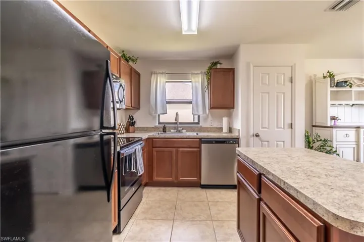 727 Morningview Ct, Lehigh Acres, Florida 33974